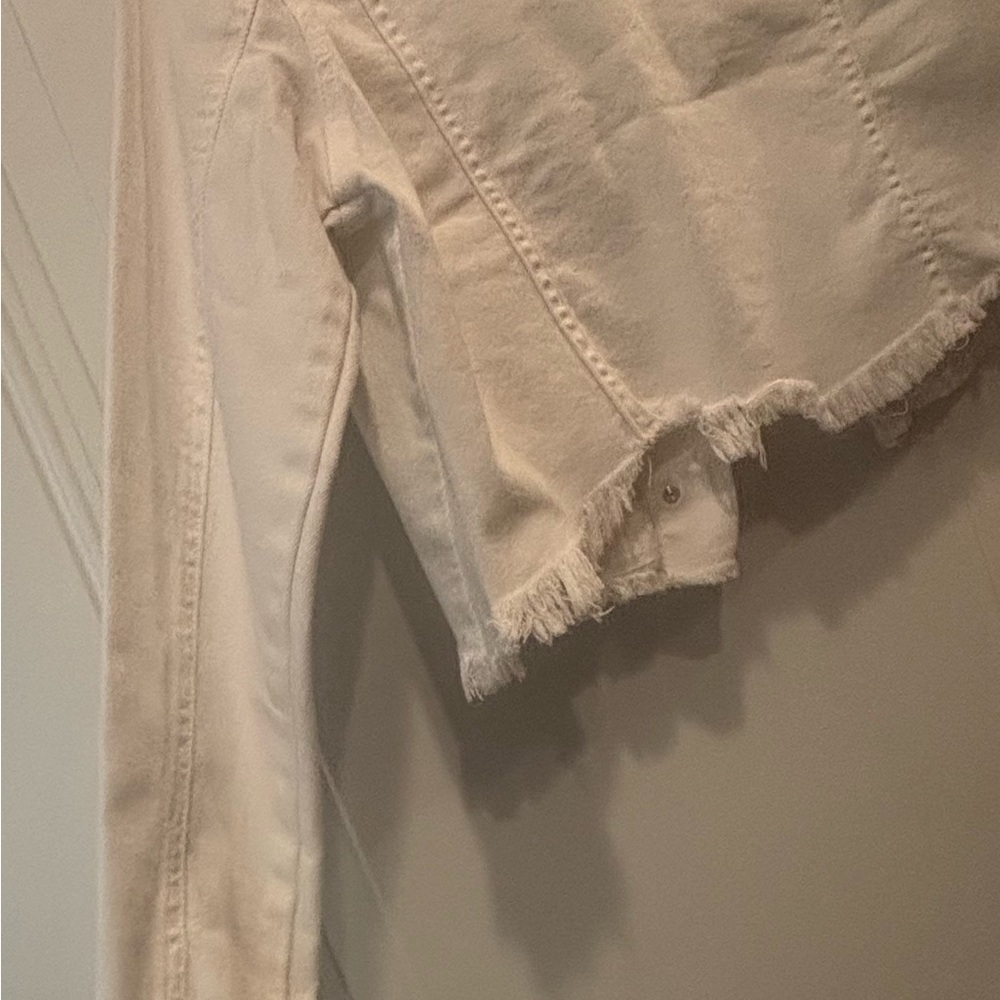 Cello Off-White Cropped Denim Jacket - Picture 9 of 11
